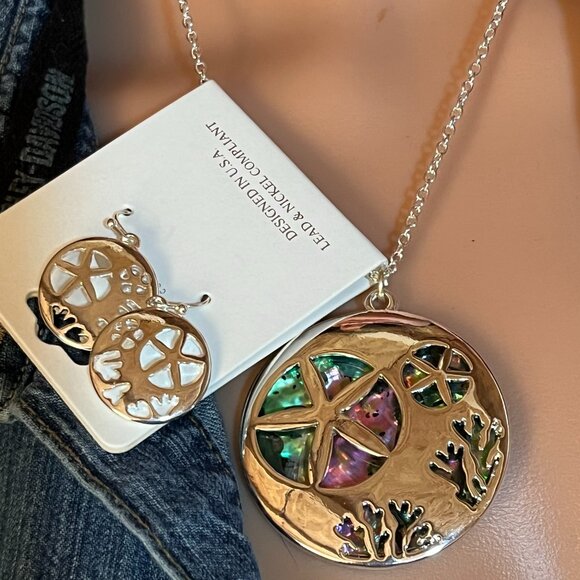 Cut-Out Sea Life Starfish and Abalone Pendant Necklace and Earring Set    NEW - Picture 4 of 4